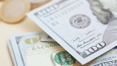 Dolar güne yatay başladı