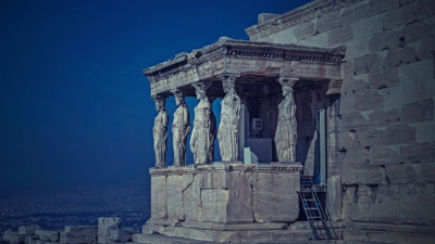 S&P, Yunanistan'ın görünümünü "pozitife" çevirdi