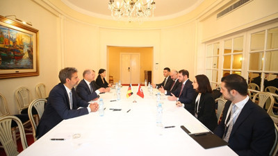 Albayrak, korumacılık önlemlerini eleştirdi: Üretkenlik ve küresel refahı olumsuz etkiler