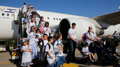 İsrail’e 300 yeni Yahudi göçmen geldi