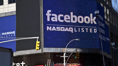 Facebook'un bir günde dörtte biri eridi