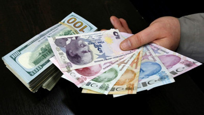 Dolar, enflasyon öncesi yukarı yönlü