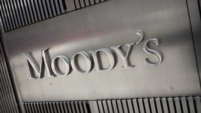 Moody's Yunan bankaların görünümünü yükseltti