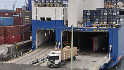 TIR'lar İspanya'ya denizden gidecek