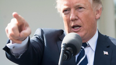 Trump'tan medyaya tehdit: 7 yıl içerisinde yok olacaksınız