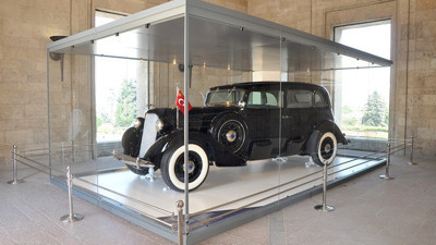 İş Bankası'ndan Atatürk'ün otomobillerinin korunmasına katkı