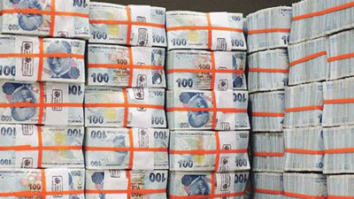 Hazine, ihaleler öncesinde 8.95 milyar borçlandı