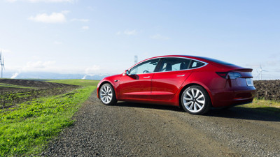 ABD krizi Tesla siparişlerini durdurdu