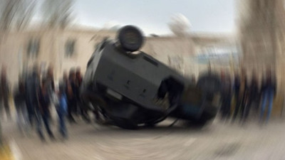Şemdinli'de askeri araç devrildi: 2 şehit, 7 yaralı