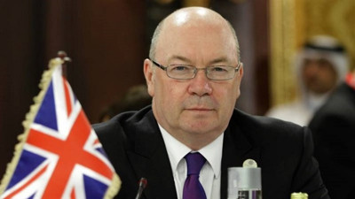 İngiliz Bakan Burt Tahran'a gitti