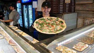 Ünlü Türk pizzacıya ABD'de 4 ödül