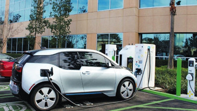 EED Başkanı'ndan uyarı: Elektriği de çevreci üretilmiyorsa elektrikli otonun faydası olmaz