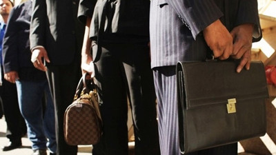 ABD'de işsizlik başvuruları tahminlerin aksine azaldı