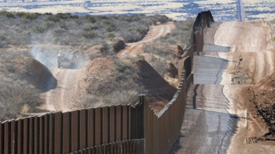 Trump'tan İspanya'ya öneri: Sahra çevresine duvar örün