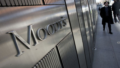 Moody's, Türkiye'nin 'mevduat' notunu indirdi