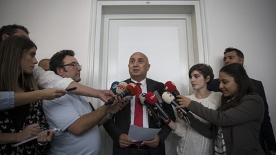 Özkoç: İçtüzükte acilen düzenlenmesi gereken şeyler var