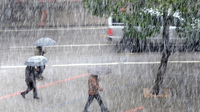 İstanbul için sağanak ve fırtına uyarısı