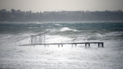 Antalya'da hortum can aldı, 1 kayıp, 11 yaralı