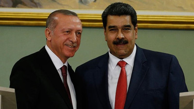 Erdoğan, Maduro ile telefonda görüştü