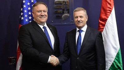 Pompeo: Putin'in dostlarımız ve NATO arasında sorun çıkarmasına izin veremeyiz