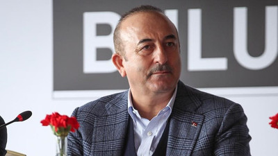 Çavuşoğlu: Irak'ın inşası için 5 milyar dolar kredi vereceğiz