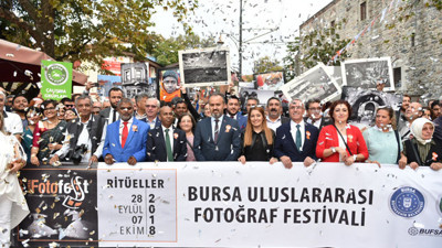 BursaFotoFest renkli görüntülerle sona erdi