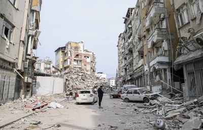 “Kitapçılara destek olmamız gerekiyor”