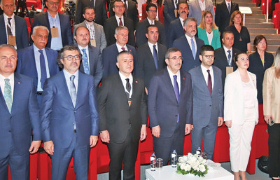 Yılmaz: İklim Yasası'nda son aşamaya gelmiş durumdayız