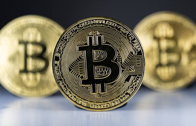 Bitcoin 102 bin doların üzerini test etti