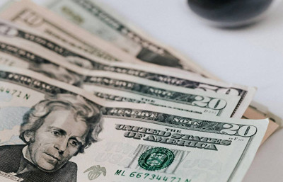 Dolar/TL'den günün ilk rakamları