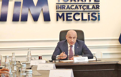 “Enflasyon yüzde 15’e inerken sanayi yarı yarıya küçülecek”