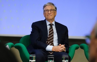 Bill Gates'ten dev bağış: 2045'e kadar 200 milyar dolar vakfa aktarılacak