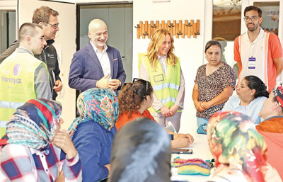 Depremzede kadınlar emekleriyle yeniden hayata katılıyor