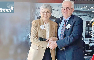 Kendi kozasını örmüş gelişmiş ve büyümüş bir kurum