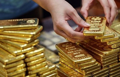 Altında ibre aşağıyı gösteriyor