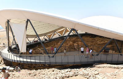 Göbeklitepe'de yürüyüş yolları yenileniyor