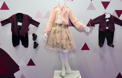 Rusya'nın rüzgarı bebe giyimde hemen esti