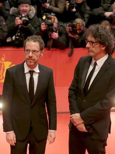 Berlin'de kırmızı halı şıklığı - Resim: 5