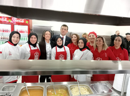 İBB Kent Lokantası'nın üçüncüsü açıldı - Resim : 1