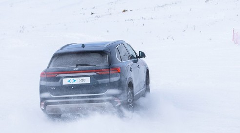 Togg T10X kar pistine çıktı