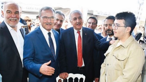Mesleki eğitim odaklı ilk istihdam fuarı açıldı
