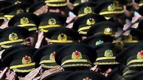 121 general ve amirale atama