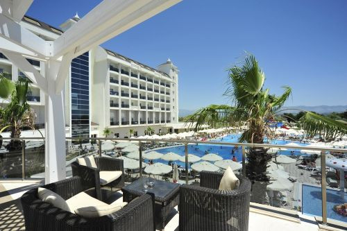 Rusların tercihi mekanda Kemer, otelde Reach - Resim: 15