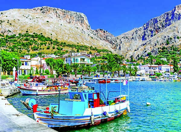 Siyah taşların mavi sularla dansı: Sakız Adası - Resim : 3