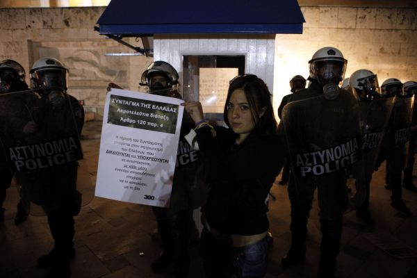 Protestoya dönüşen gösteri Atina'yı karıştırdı - Resim: 3