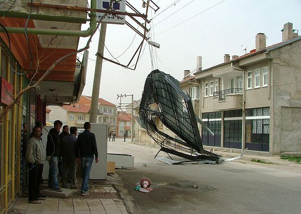 Fırtına hayatı felç etti - Resim: 12