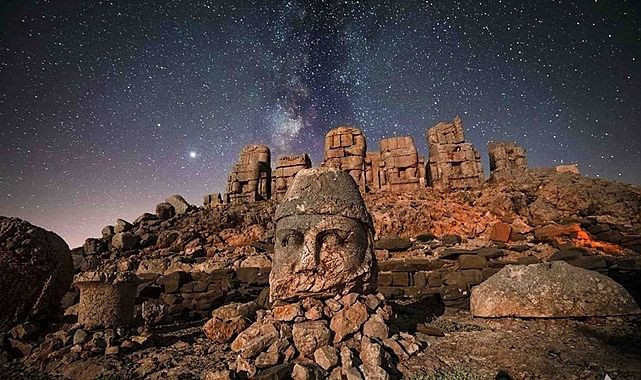 Kültürel miraslar gece ışıklarıyla canlanıyor! Sardes Antik Kenti'nde gece turu dönemi başlıyor - Resim: 2