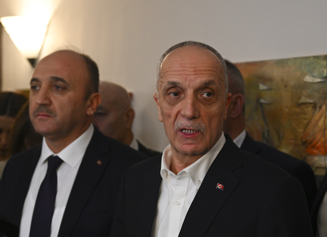 Asgari ücret zammı belli oluyor! Asgari ücretin belirleneceği kritik toplantı sona erdi - Resim : 1