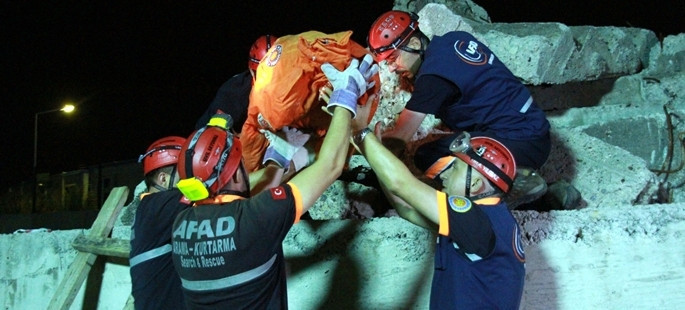 Marmara depreminin 15. yıl dönümü - Resim: 11