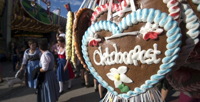 6 milyon kişi 7 milyon litre bira içecek - Resim: 1